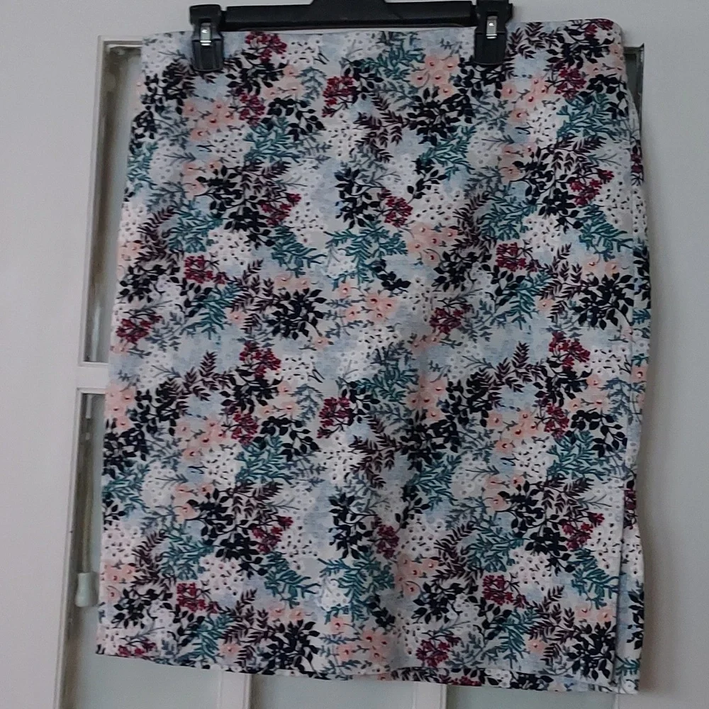 Pencil Skirt 8/28